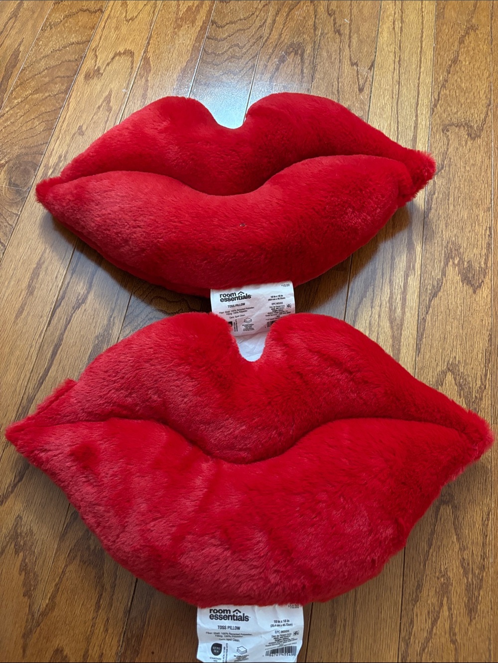 Room Essentials 10"X18" Red Lip Accent Pillow Pair